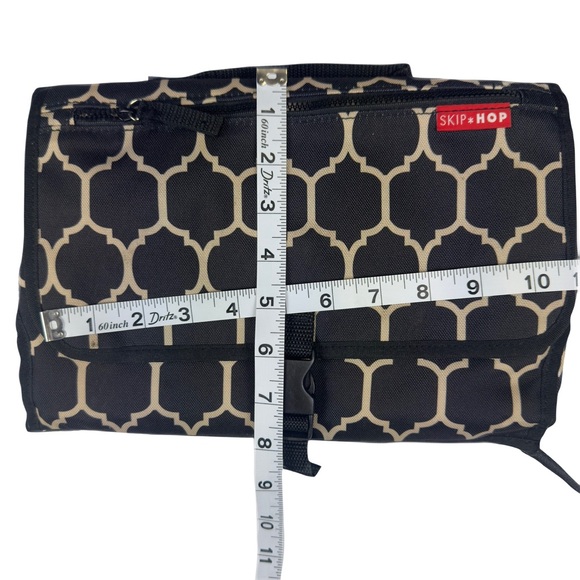 Skip Hop Travel Diaper Changing Pad Station & Bag Unisex black & tan - Picture 9 of 15